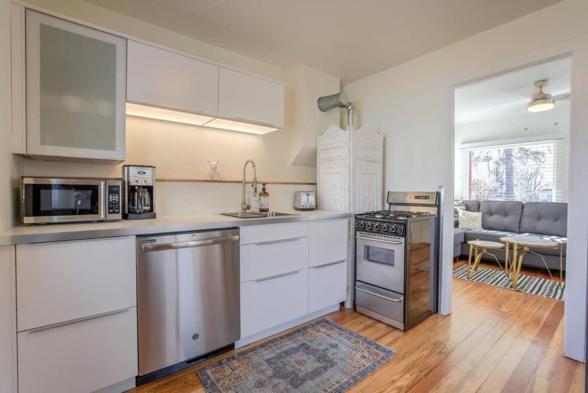 Vintage Tiny House Cute 1Bdrm Big Appeal Villa Colorado Springs Bagian luar foto