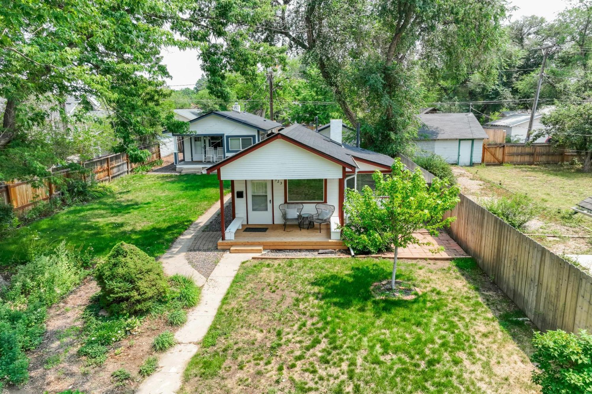 Vintage Tiny House Cute 1Bdrm Big Appeal Villa Colorado Springs Bagian luar foto