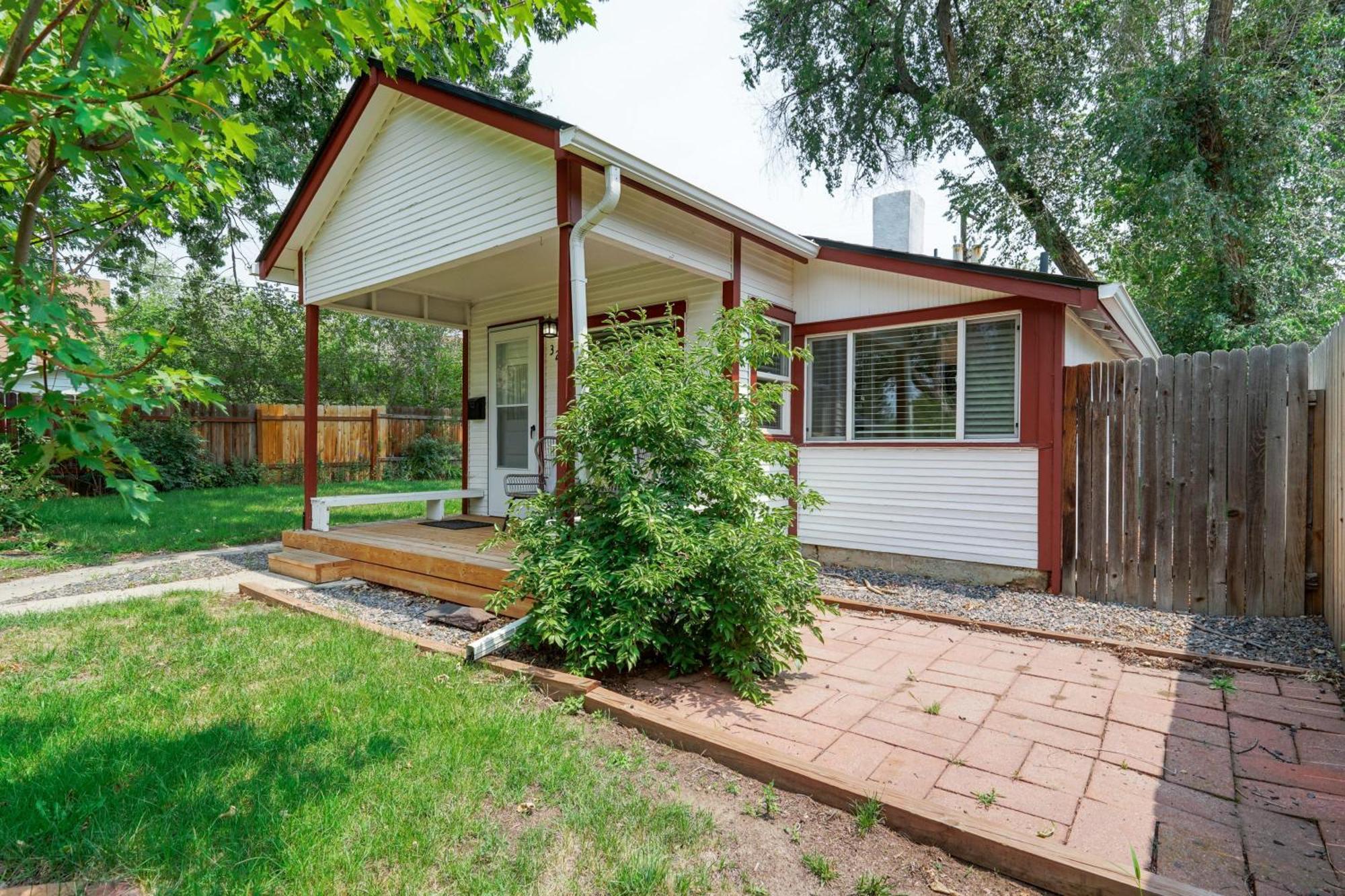 Vintage Tiny House Cute 1Bdrm Big Appeal Villa Colorado Springs Bagian luar foto